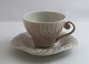 Königliches 
Kopenhagen. 
Rosa Muschel. 
Design Arje 
Griegst. 
Teetasse. 
Modell 14194. 
(3 Wahl).