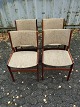 4 Stole i massivt teaktræ, fra 1960erne.De har defekt betræk.Ryghøjde 80cm Sædehøjde 45cm
