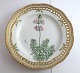 Royal 
Copenhagen. 
Flora Danica 
Teller m. 
durchbrochener 
Kante. 
Durchmesser 25 
cm. Modell 
3553. ...