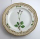 Royal 
Copenhagen 
Flora Danica. 
Mittagessen 
Platte mit 
durchbrochener 
kante. Entwurf 
# 3554. ...