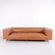 Erik Jørgensen Delphi Sofa Modell EJ 450, entworfen von Hannes Wettstein, aus Cognac-Leder mit ...