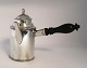 Krug. Silber (830) . Silber Marke (P.F) Pierre Frontin. Geboren im Jahre 1758 und starb 1837. ...