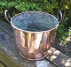 Dänischer antiker Kupfereimer mit Sack, 19. Jahrhundert. Mit Eisengriff. Höhe: 22 cm. ...