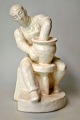 L. Hiort Figur eines drechselnden Töpfers, 19./20. ...